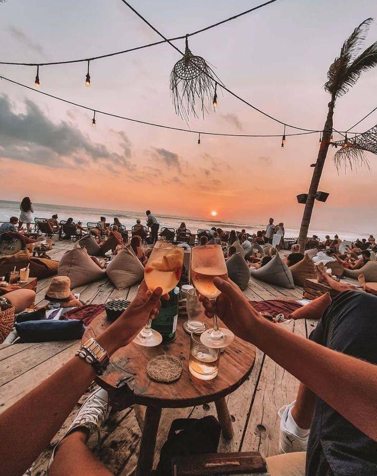 Mô hình kinh doanh lounge beach bar & restaurant